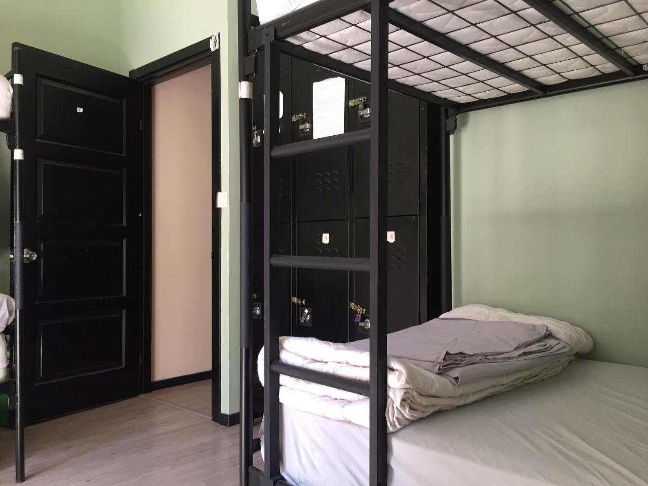 The Hub Hostel Istanbul Bagian luar foto